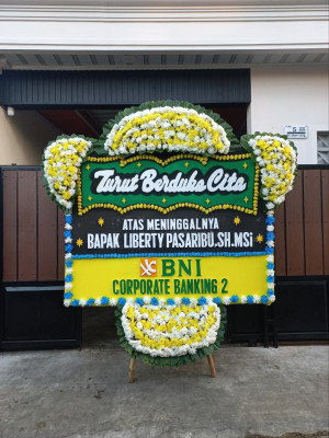 Papan Bunga Duka di Sungai Babuat